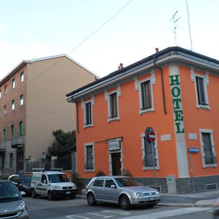 Hotel La Caravella Milan Exterior photo